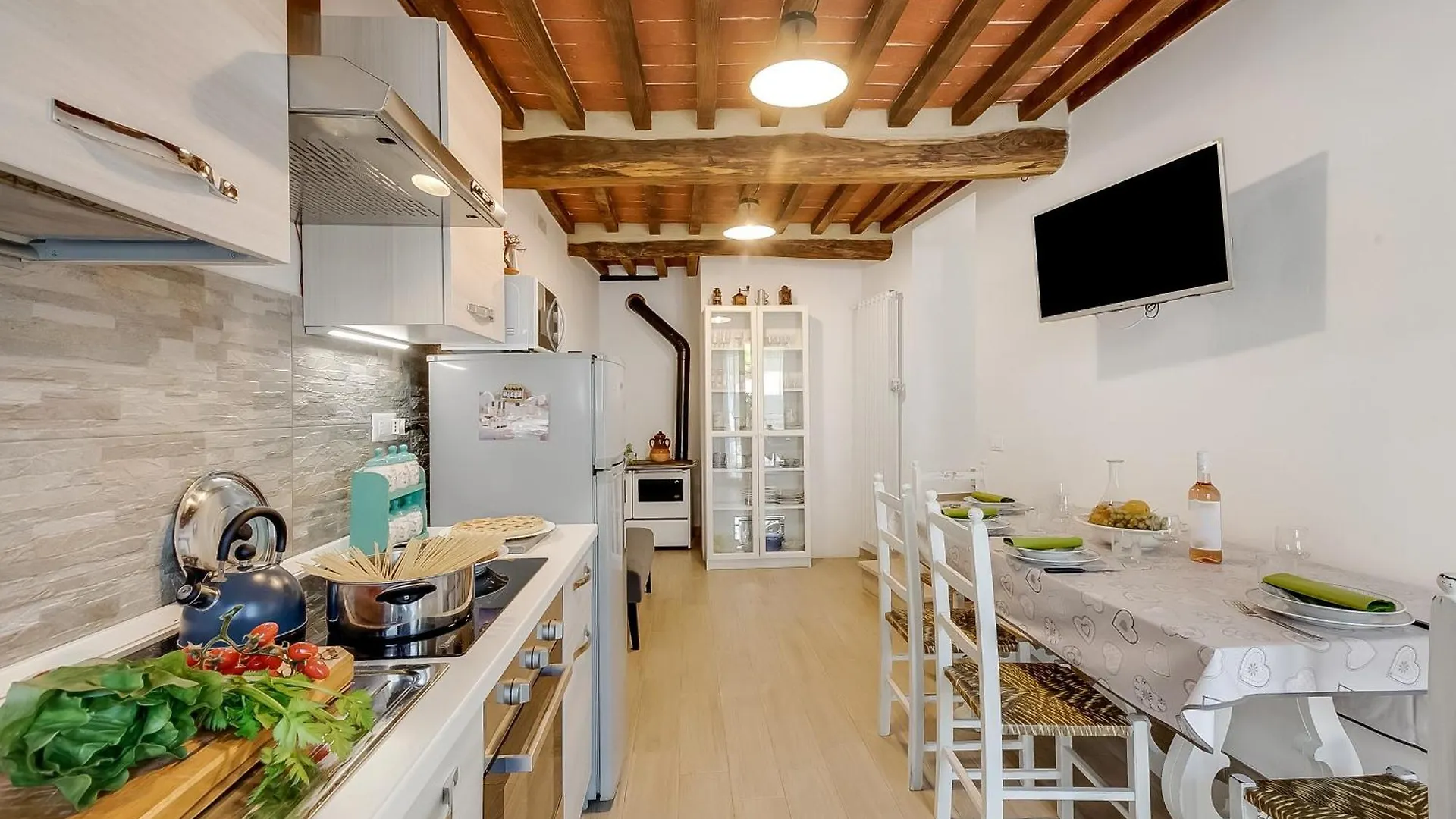 Podere Del Ciacchi Among Tuscany Greenery - Happy Rentals Montieri 0*,