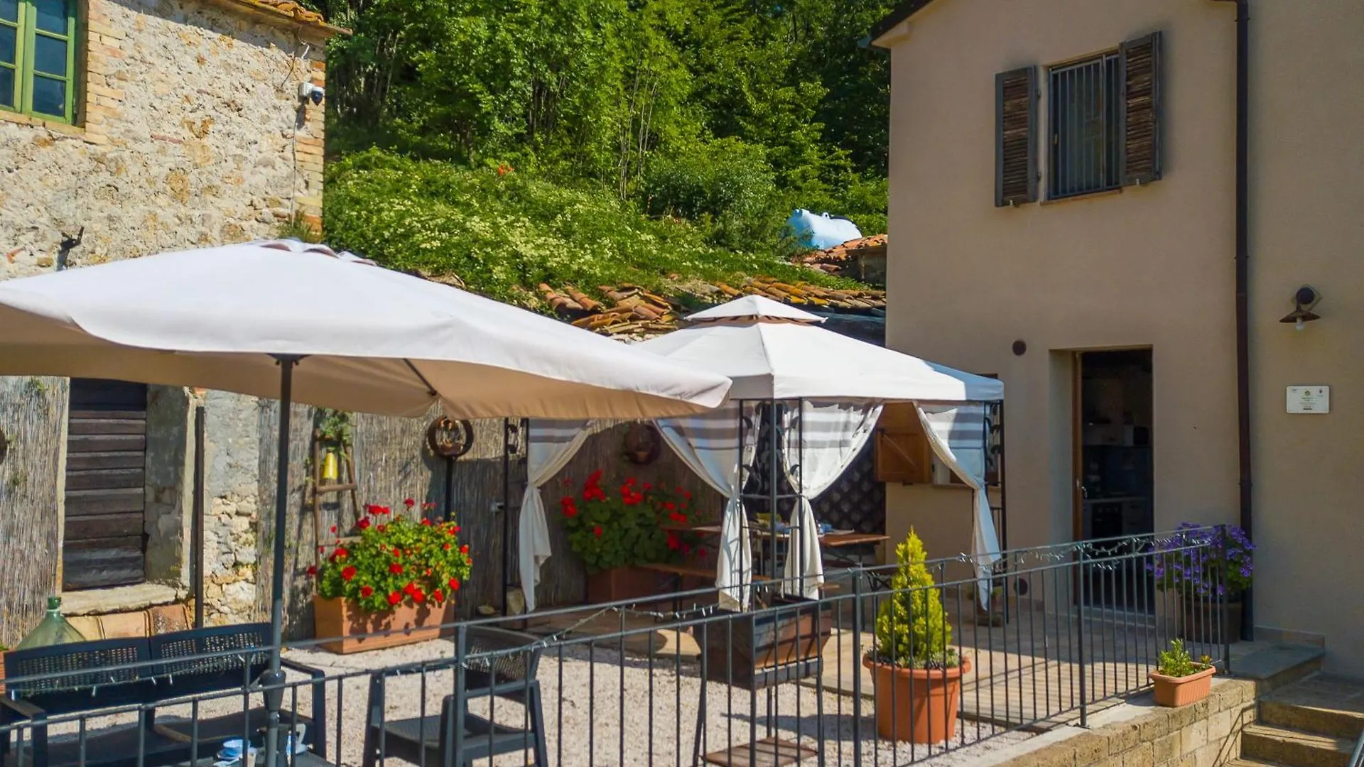 Podere Del Ciacchi Among Tuscany Greenery - Happy Rentals Montieri